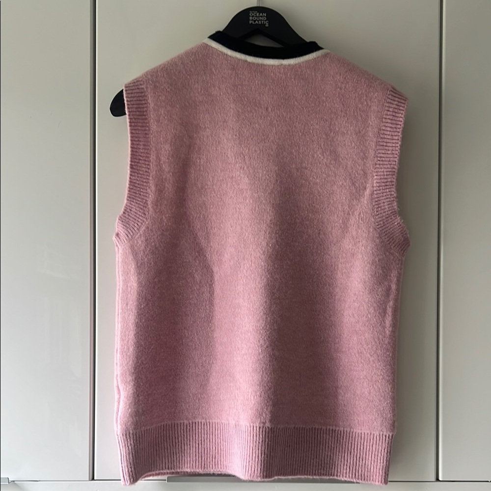 NEW! Maje Pink Sleeveless Sweater Vest with Navy Blue Trim - Picture 5 of 8